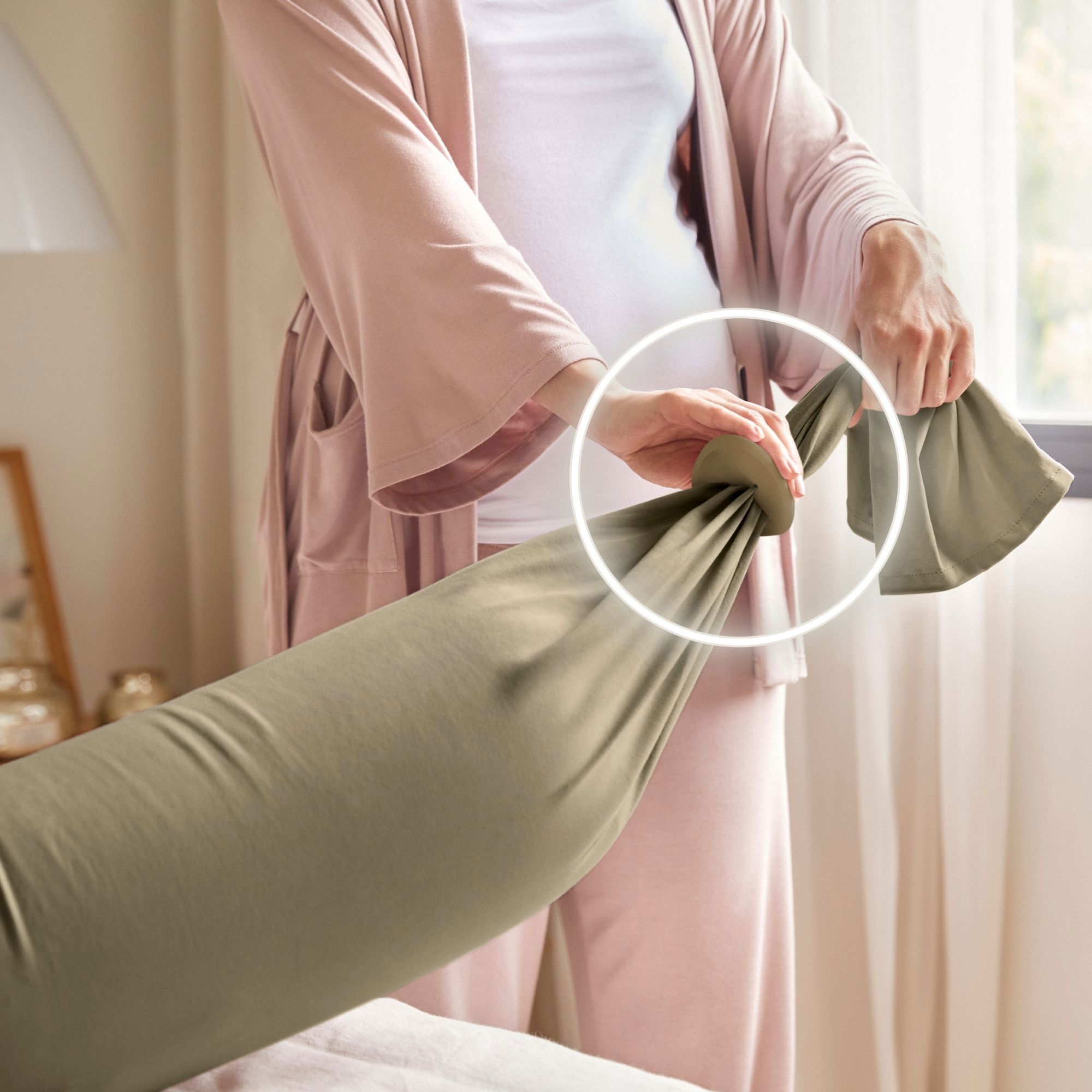 bbhugme Pregnancy Pillow, Dusty Olive/Black, 1 stk.