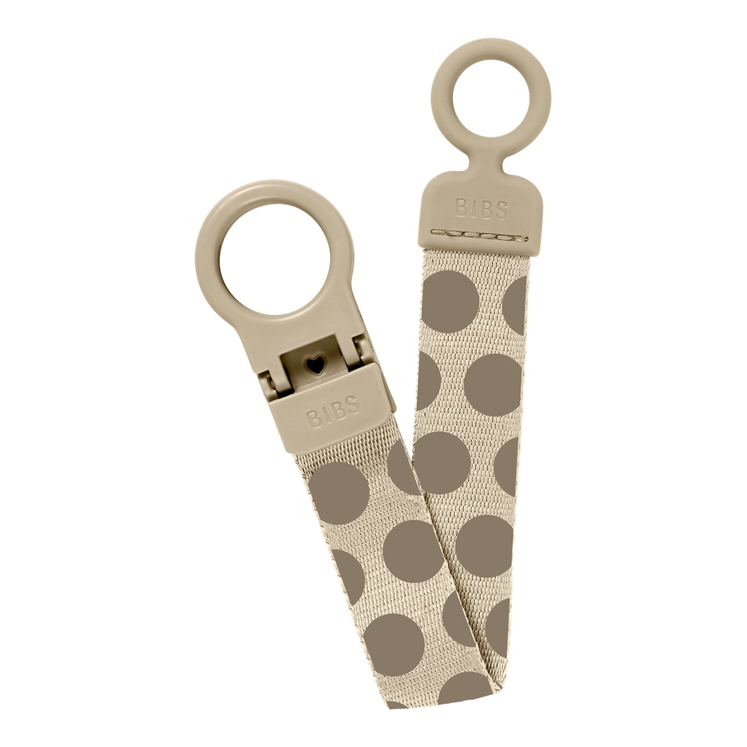 BIBS Studio Pacifier Clip Loop Polka, Vanilla dark oak, 1 stk.