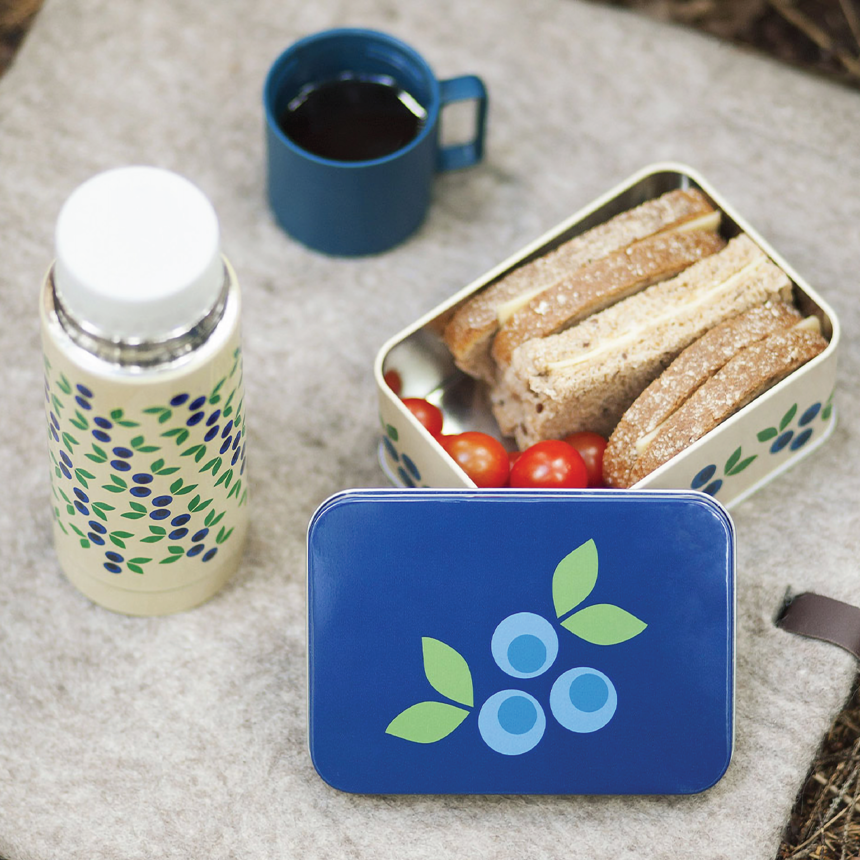 Blafre Matboks i metall, Lysegul/mørkeblå, 1 stk.