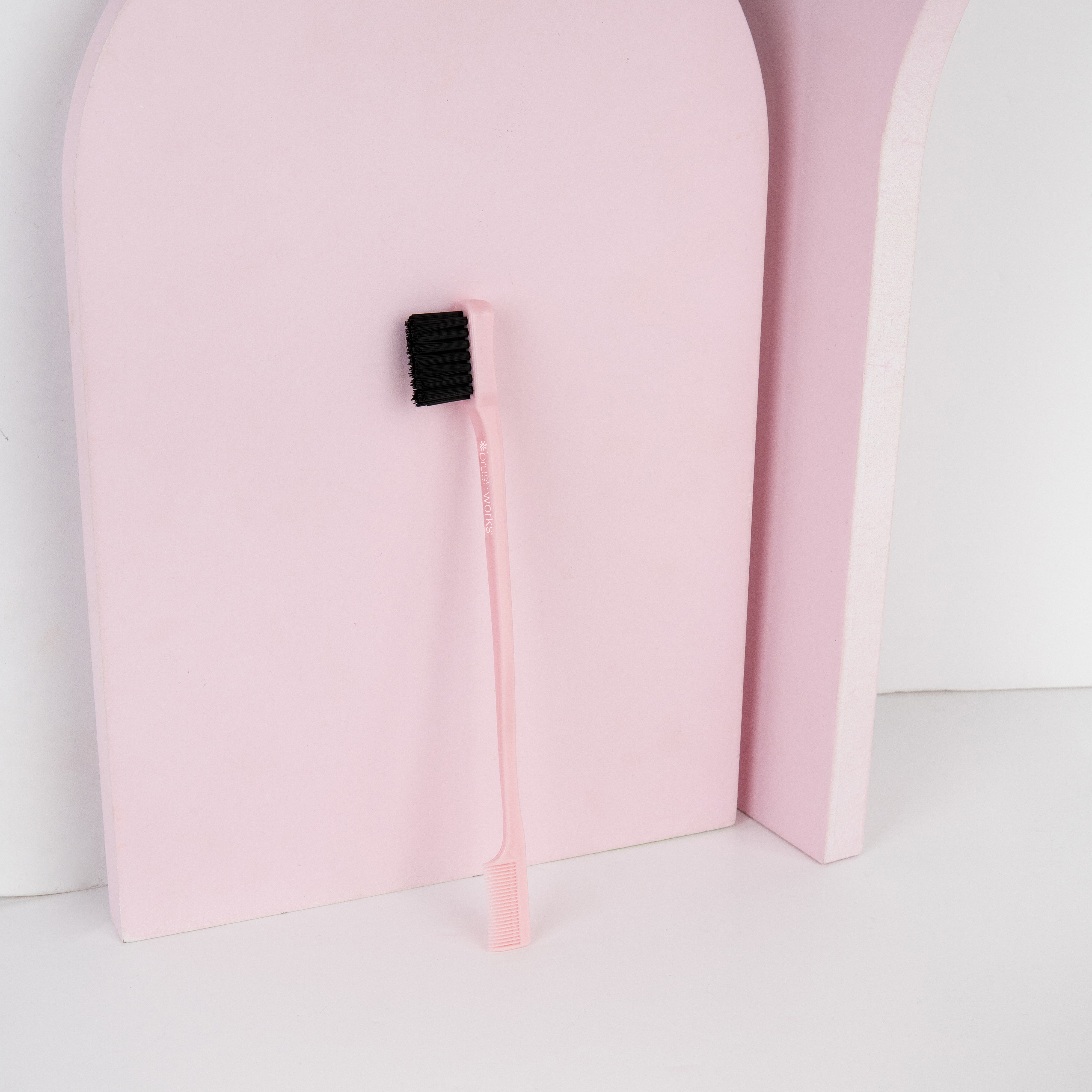 Brushworks Edge Brush & Comb, Rosa, 1 stk.