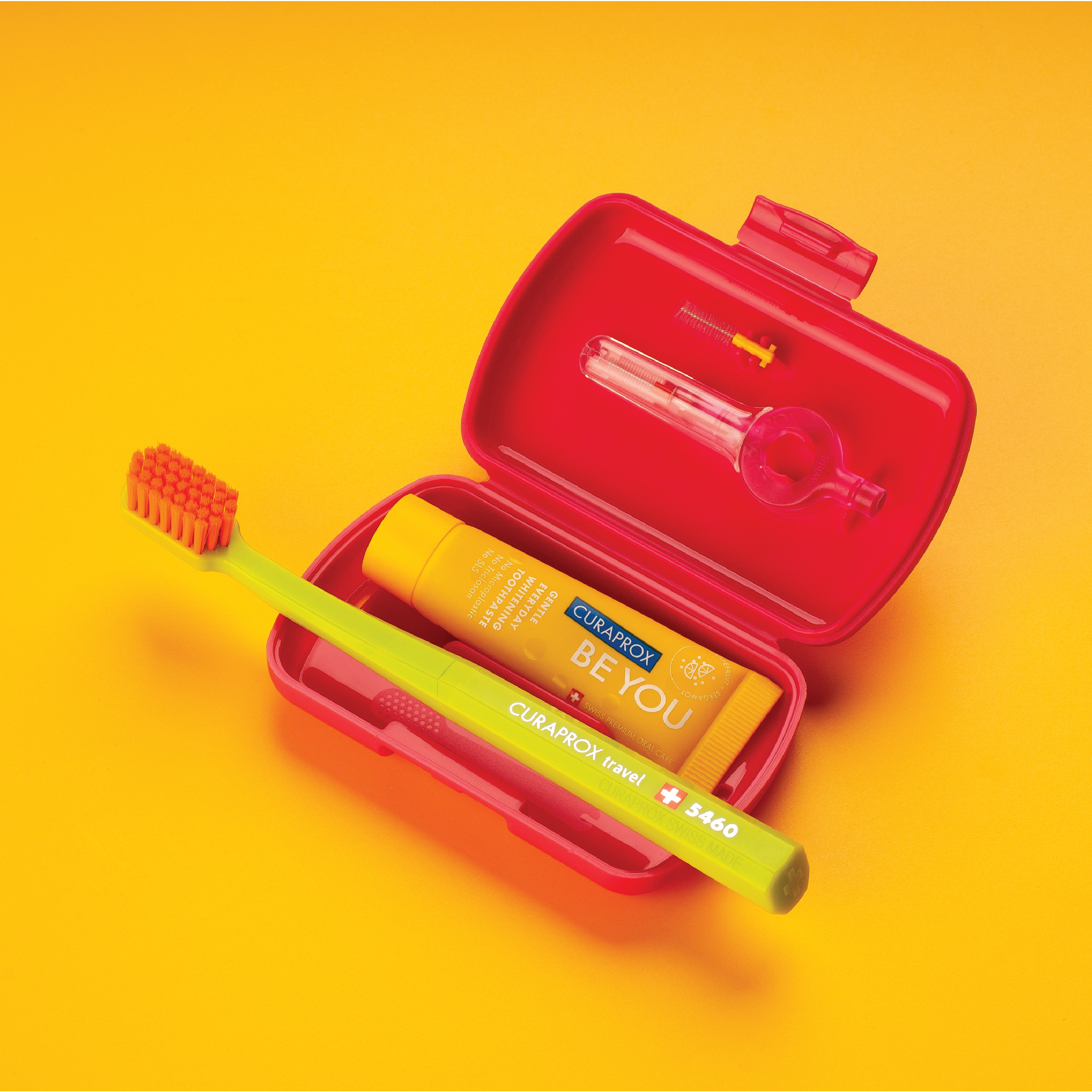 Curaprox Reisesett tannpleie, Assorterte farger, 1 sett