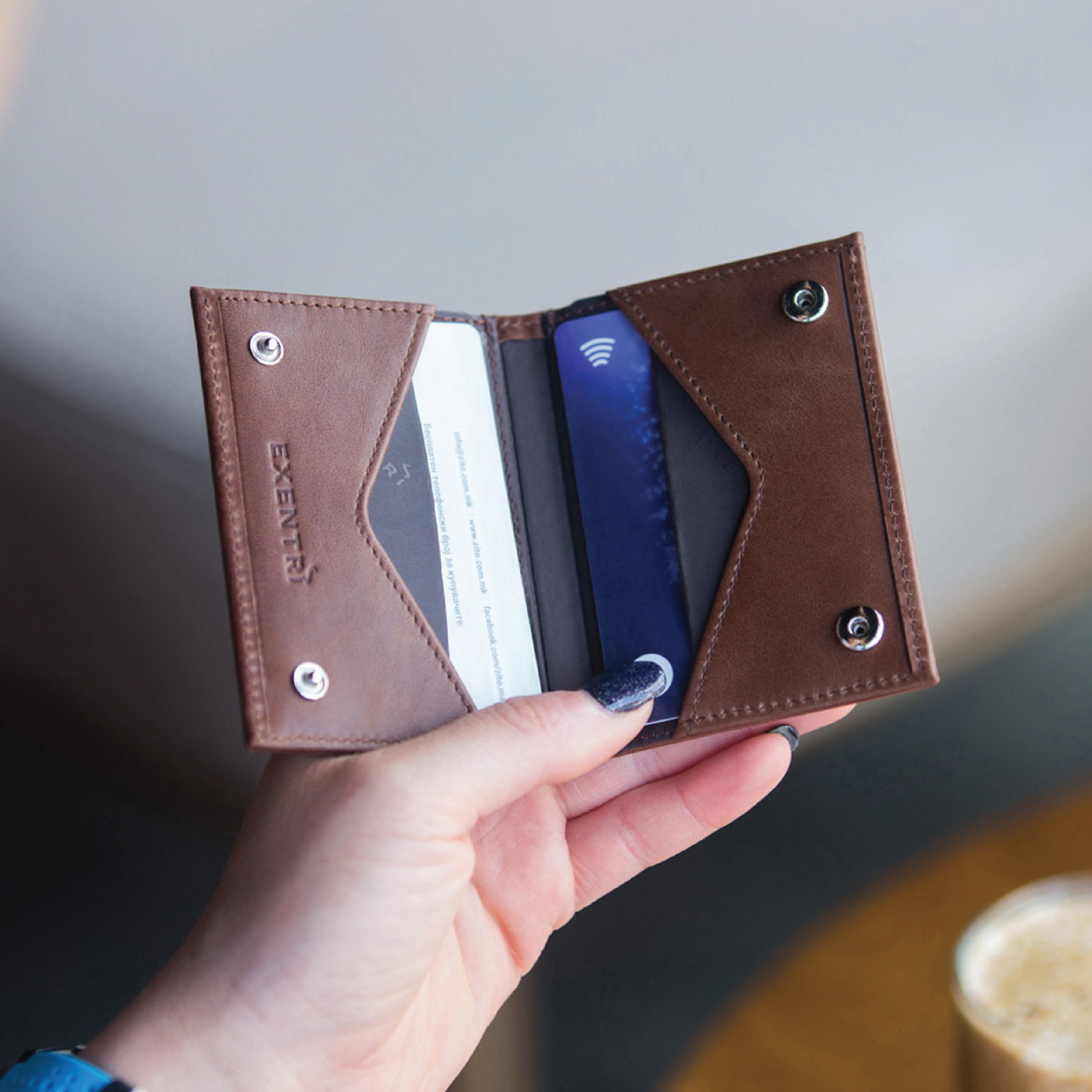 EXENTRI Miniwallet, Hazelnut, 1 stk.