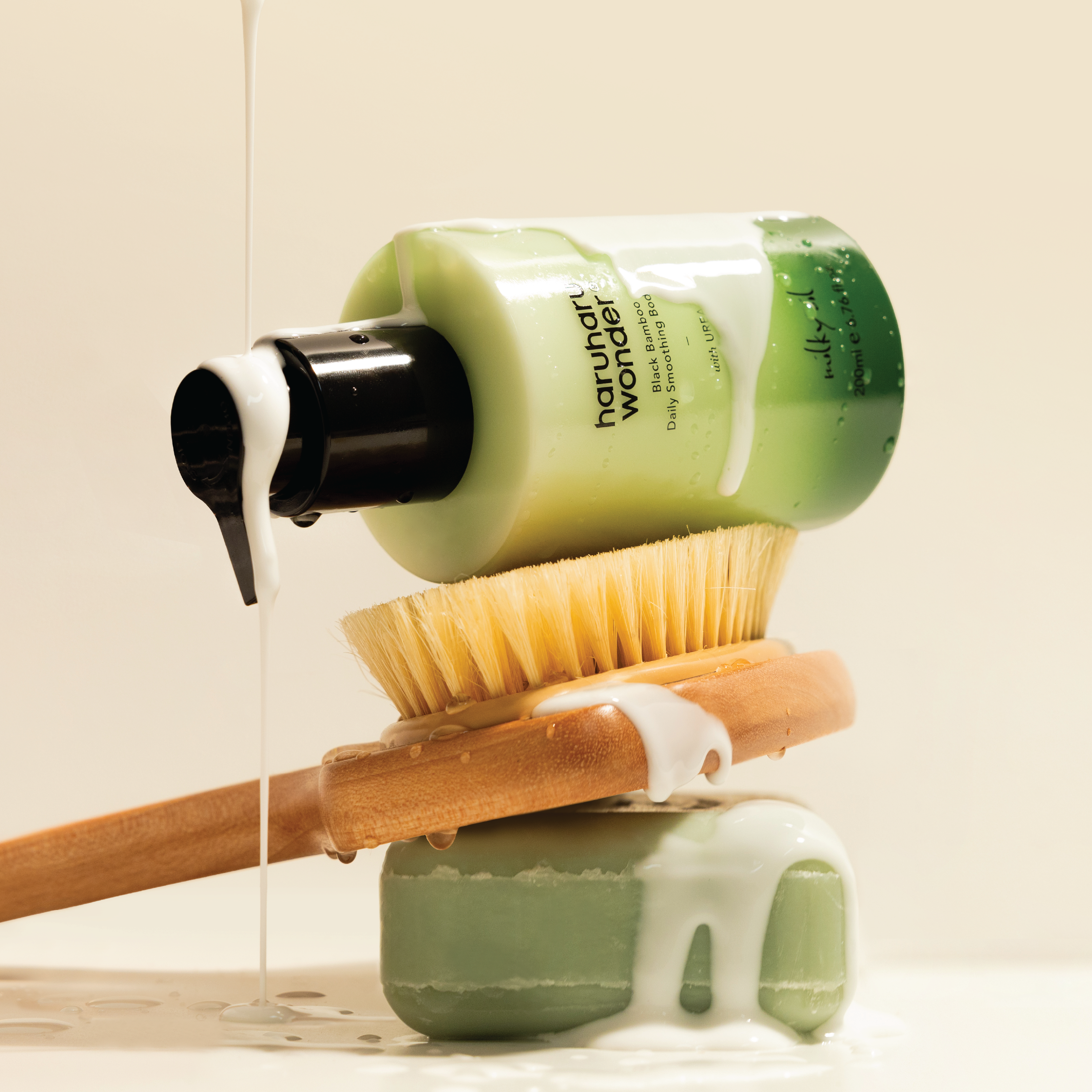 haruharu wonder Black Bamboo Daily Smoothing Body Oil, 200 ml