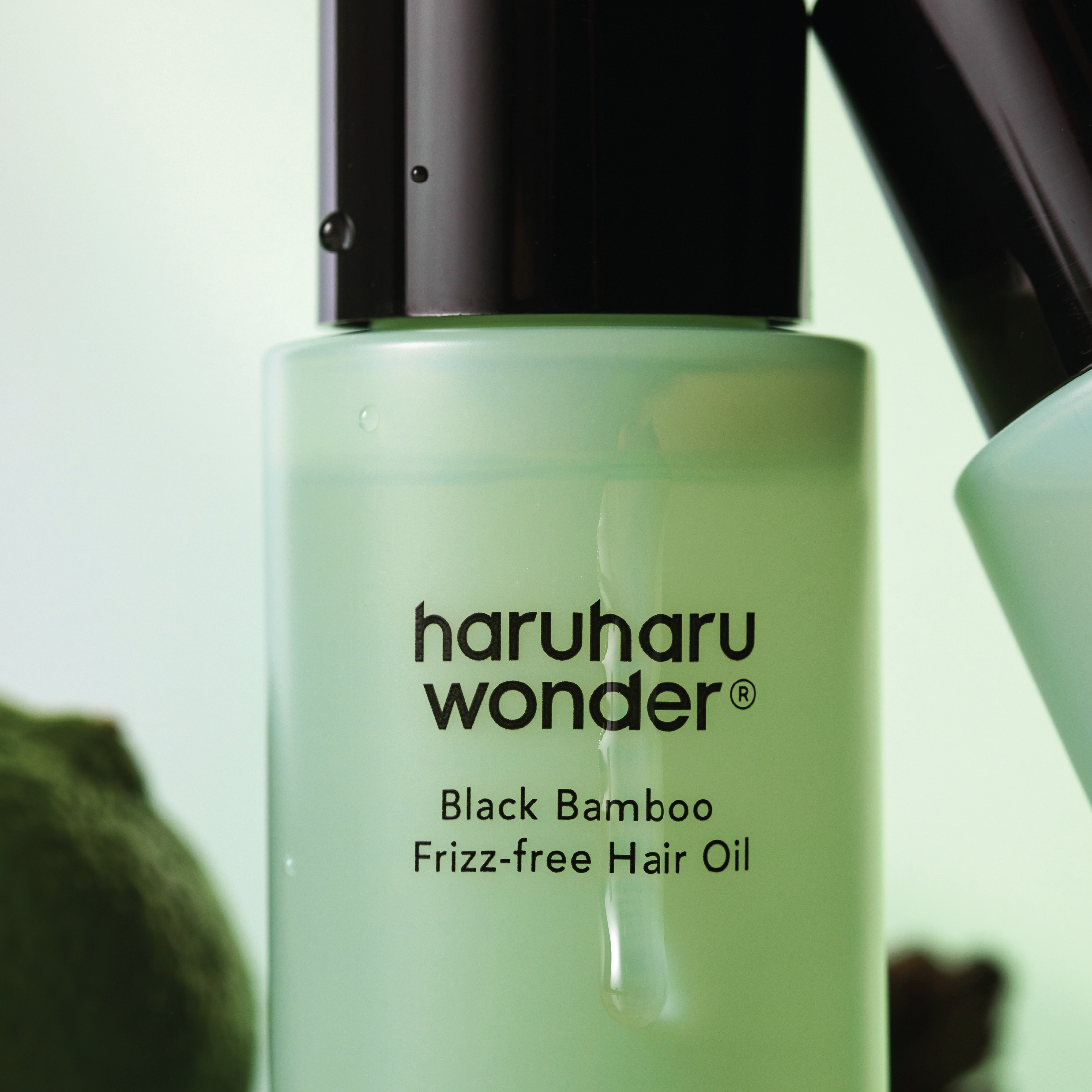 haruharu wonder Black Bamboo Frizz-free Hair Oil, 80 ml