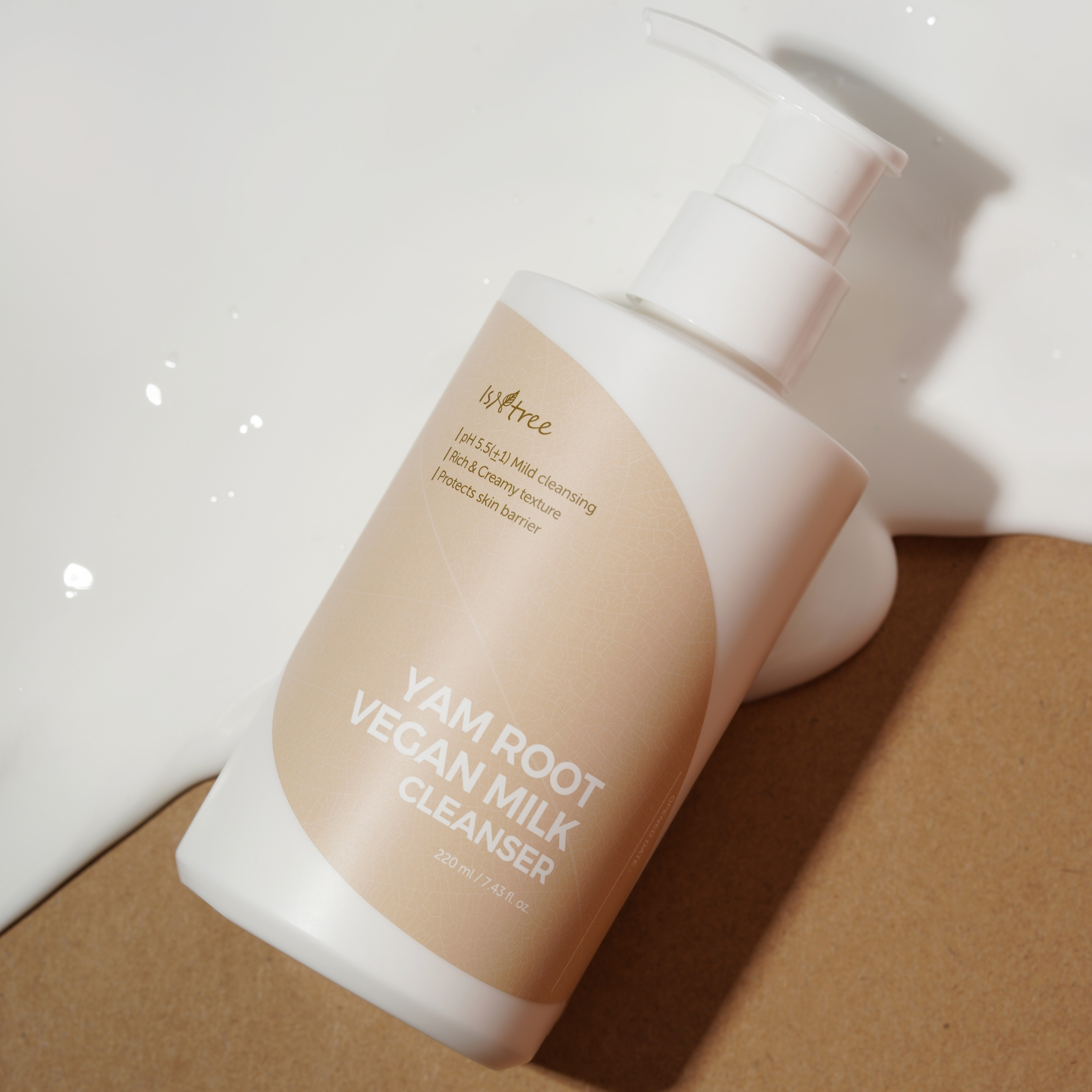 Isntree Yam Root Vegan Milk Cleanser, 220 ml