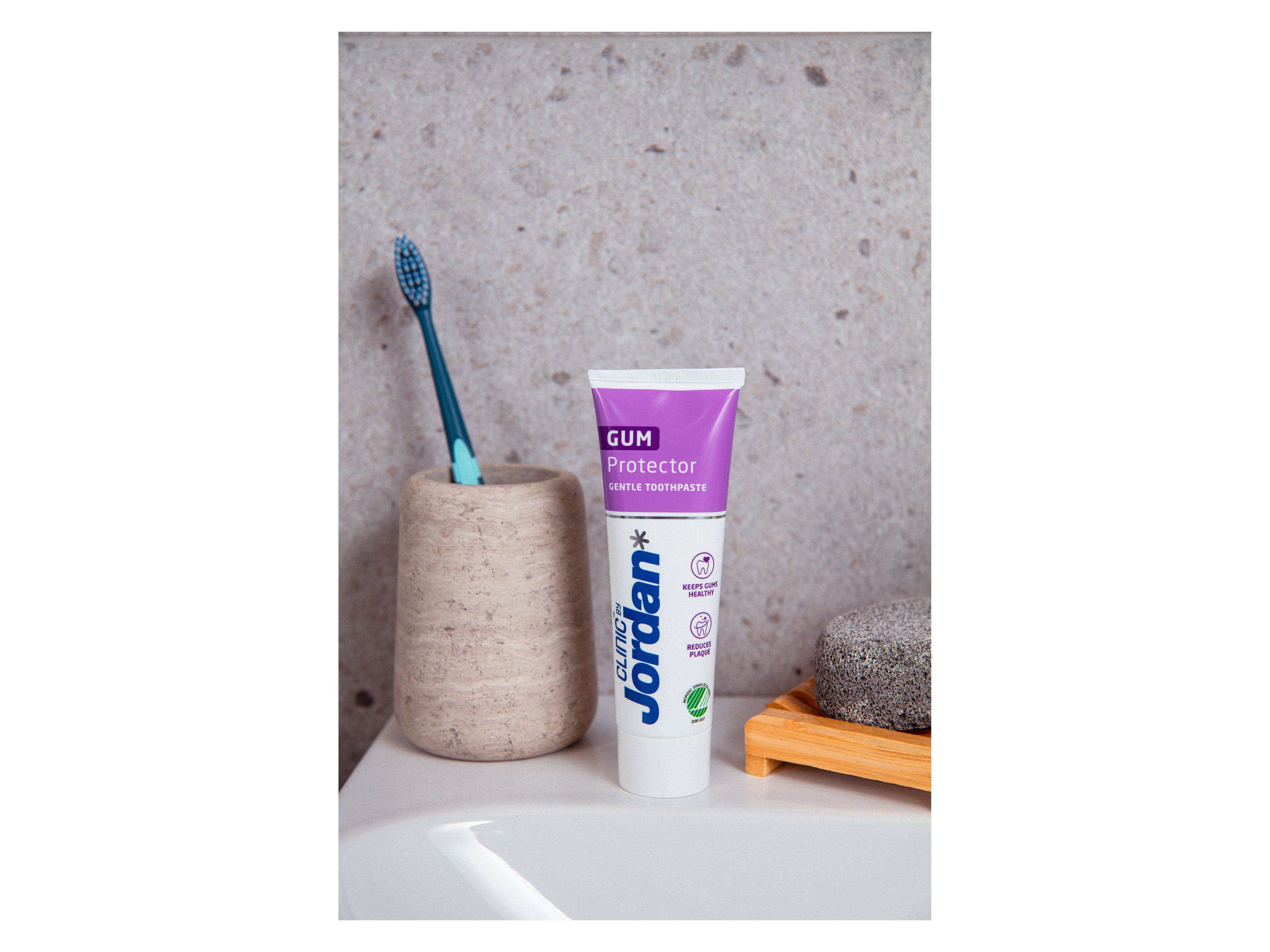 Jordan Clinic Gum Protector Gentle Toothpaste, 75 ml