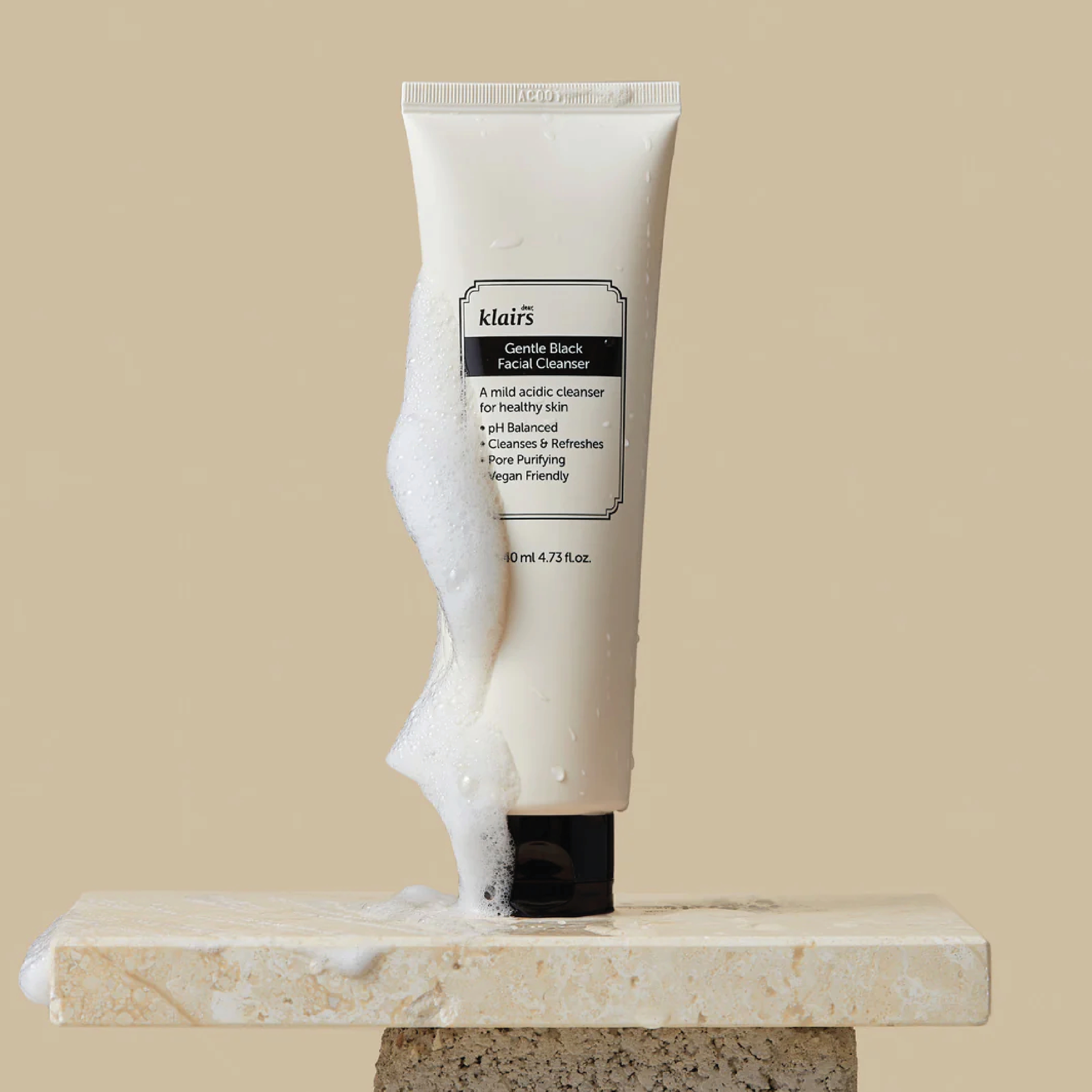 Klairs Gentle Black Facial Cleanser, 140 ml