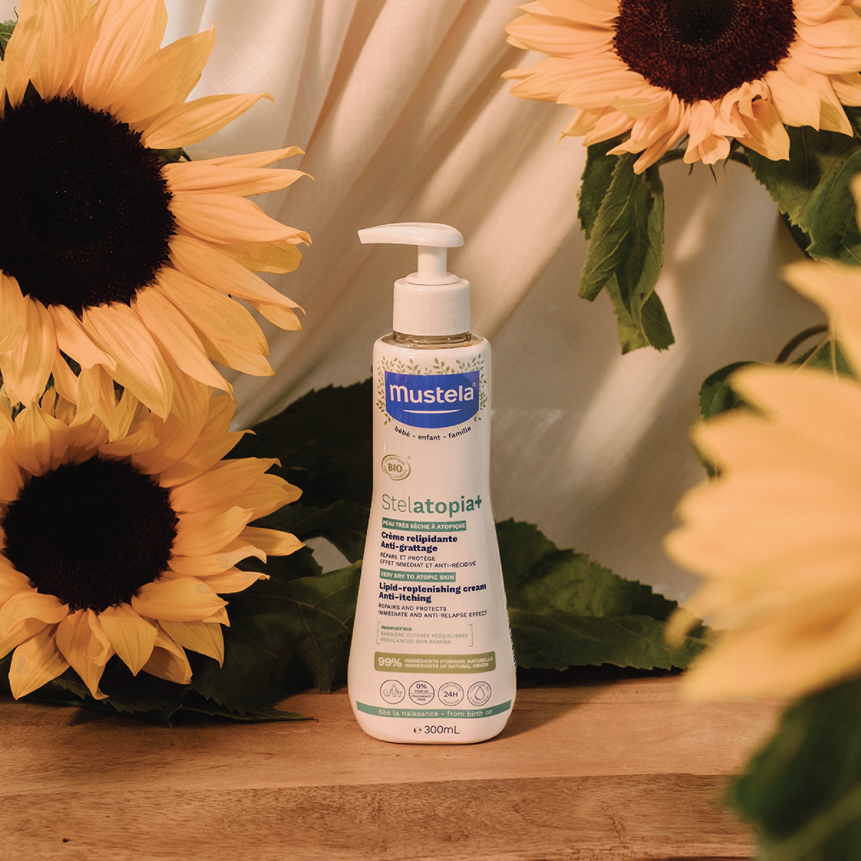 Mustela Stelatopia Lipid Replenishing Cream, 300 ml