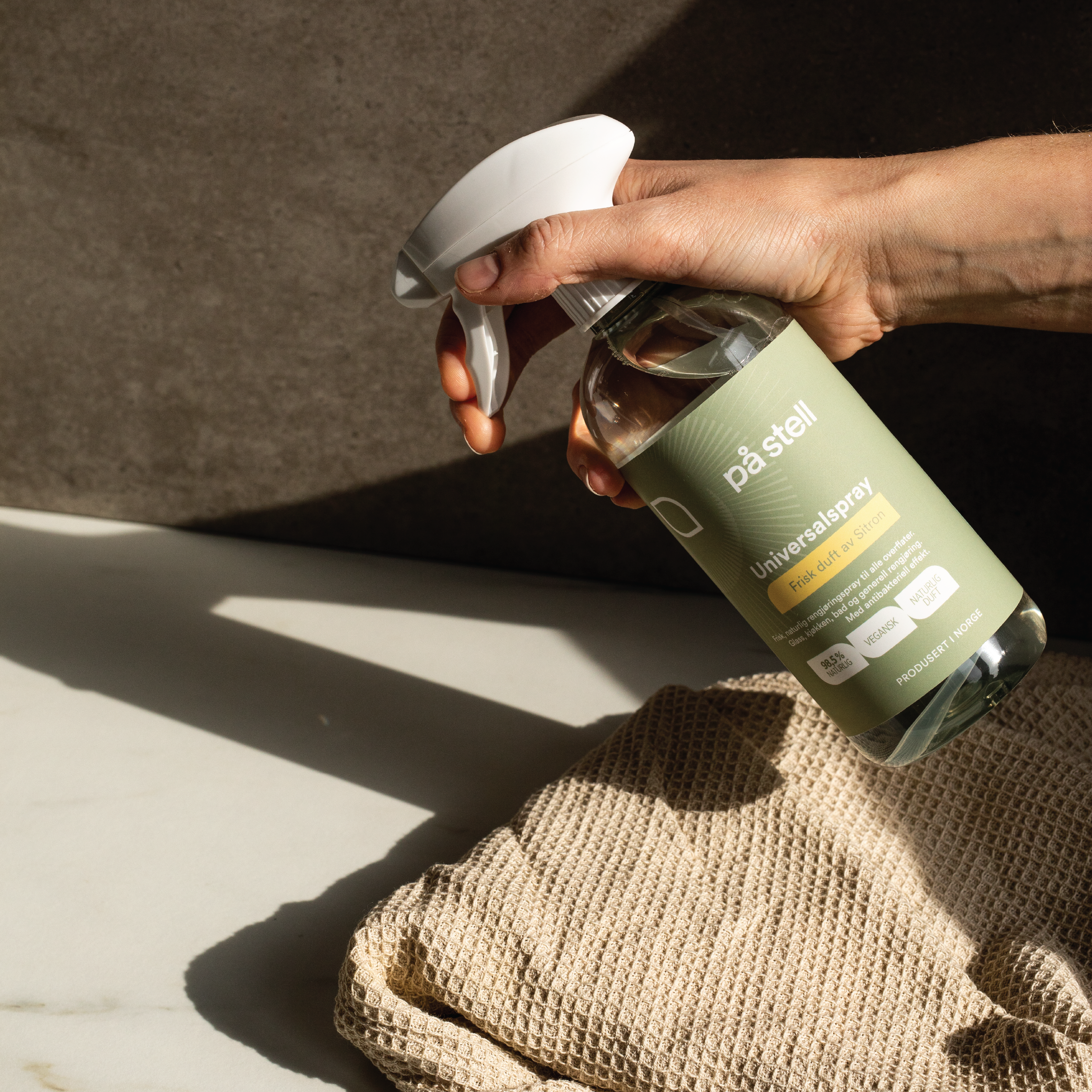 På Stell Universalspray Sitron, 500 ml