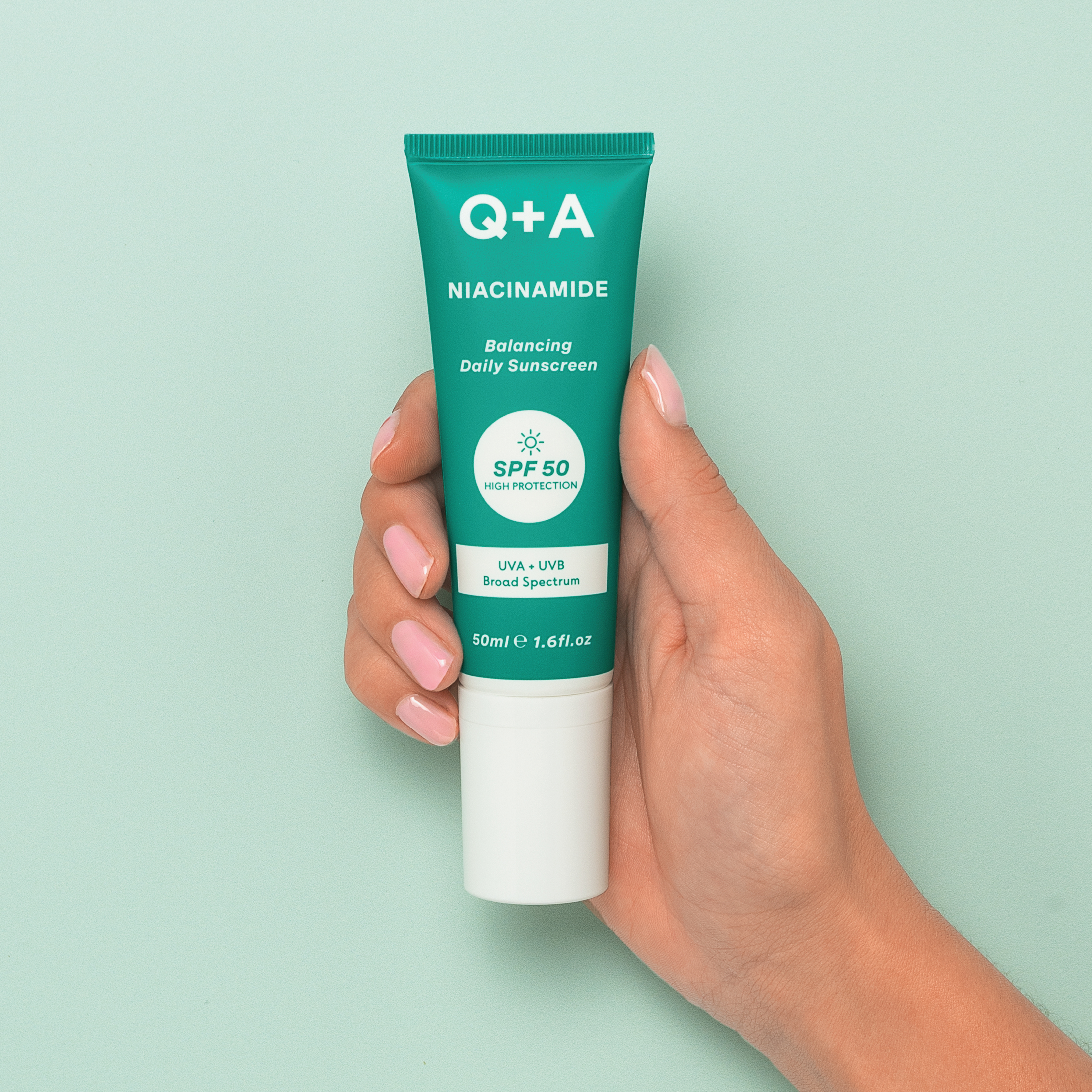 Q+A Niacinamide Balancing Daily Sunscreen SPF 50, 50 ml