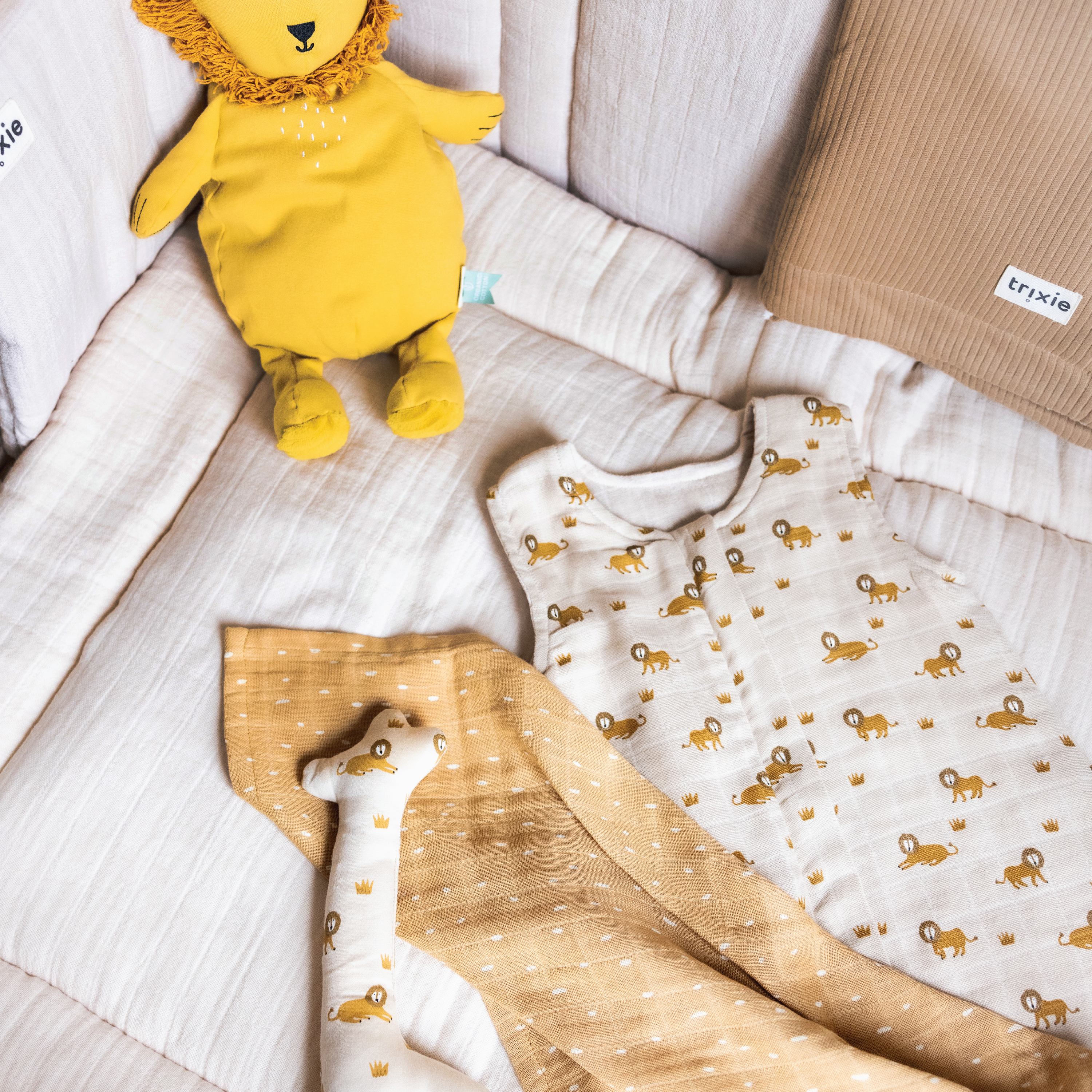 Trixie Musselinkluter Lively Lion, Beige/gul, 3 stk.