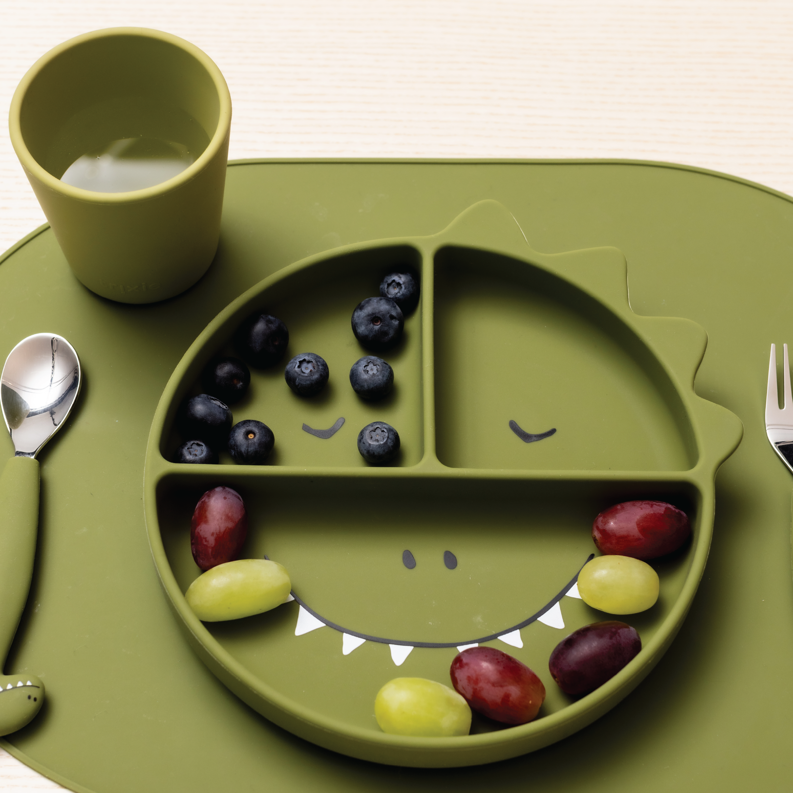 Trixie Silikontallerken tredelt med sugekopp Mr. Dino, Grønn, 1 stk.